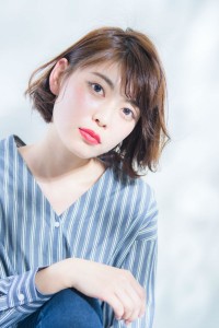 メリハリを効かせた大人知的ボブ