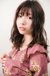 王道愛されフェミニンセミロング